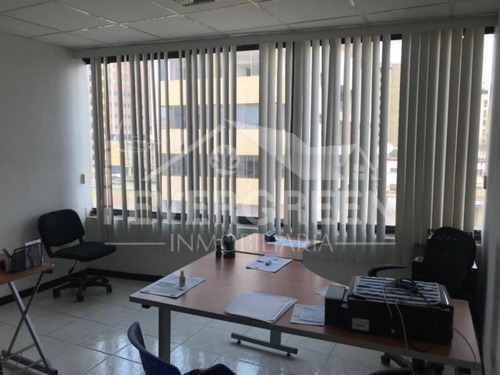Imagen 6 de 7 de Local De Oficinas, C.c. Puerto Plaza, Puerto La Cruz. 04148008528 Marianella Zurita