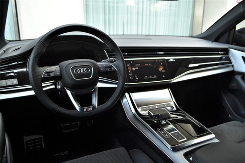 Audi Q8 Sline 2021