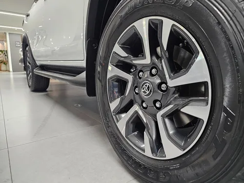 Toyota Fortuner 2.8 Diesel Srv 4X4 At