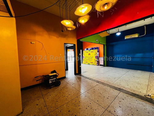 Casa Comercial / Local En La Barraca Maracay. Ljsa 25-16082