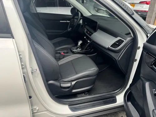 Kia Seltos 2.0 Zenith 4X2