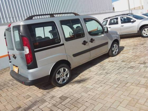 Imagem 7 de 9 de Fiat Doblò 1.8 Mpi Essence 7l 16v Flex 4p Manual