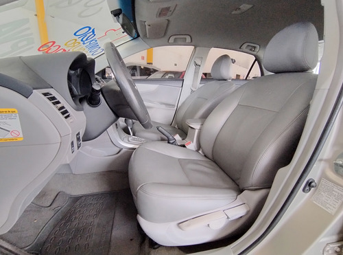 Toyota Corolla 1.8 16v Gli Flex Aut. 4p