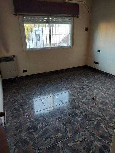 Imagen 6 de 16 de Ph En Venta En Valentín Alsina