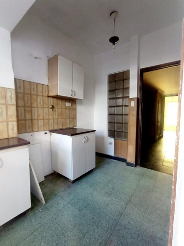 Imagen 10 de 26 de Excelente Casa De 3 Ambientes En Venta En Del Abasto