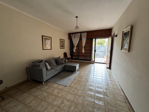 Vendo Casa 2 Dorm. Zona Sur. B. Iponá, Cordoba. Apta Crédito