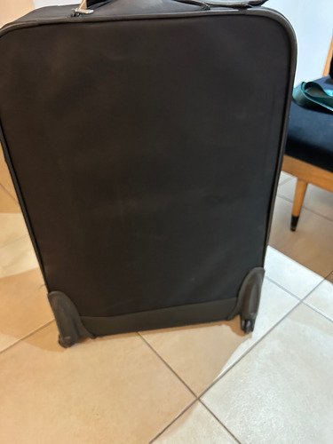 Valija Samsonite Grande Con Ruedas Negro Lisa
