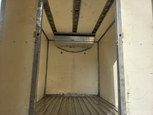Furgón Aislado Con Refrigeración