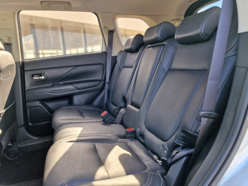 Mitsubishi Outlander 2.2 MIVEC DI-D DIESEL HPE-S AWD AUTOMÁTICO