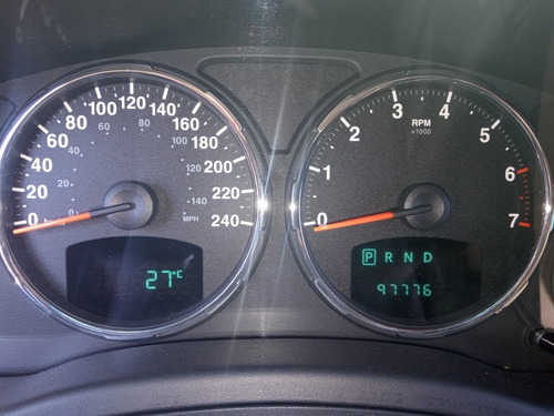 Imagem 7 de 11 de Jeep Cherokee 2009 3.7 Sport Aut. 5p