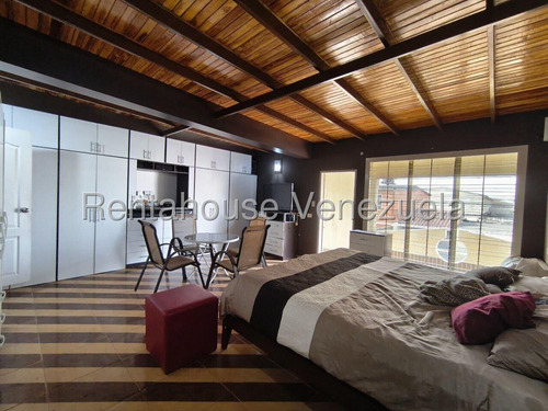 Exclusiva Casa Quinta De Lujo En Alquiler En La Mantuana Turmero Terraza Jacuzzi Sauna Parrilla Estef 25-17350