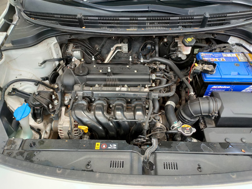 Kia Rio 1.6 Lx Hatchback Mt