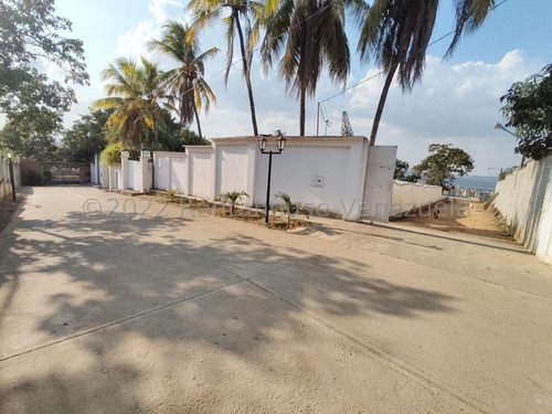Imagen 10 de 30 de Casa Granja Con Piscina E Invernadero En Venta En Tarabana Cabudare Lara 0.4.2.4.5.9.3.7.5.4.2 / Rent-a-house Mls Código Flexmls: 22-22634, Posee Casa, Terraza, Depositos