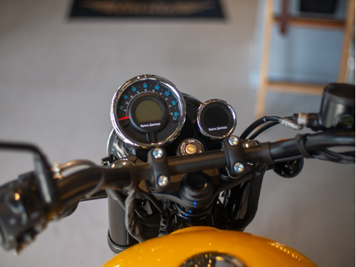 Imagen 11 de 25 de Royal Enfield Meteor 350 Fireball Amarilla Reserva