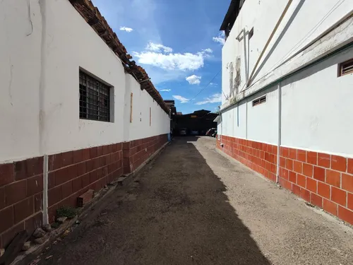 Bodega En Arriendo En El Llano. Cod A11524