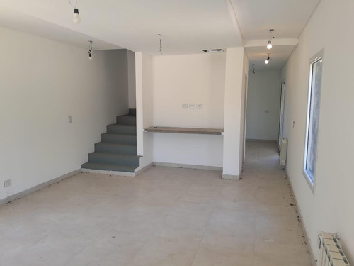Casa A Estrenar De Cuatro Ambientes Pilar Del Este Barrio San Eduardo