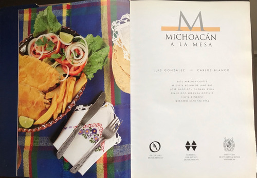Michoacán A La Mesa González L Y Blanco Cocina Michoacana (Usado)