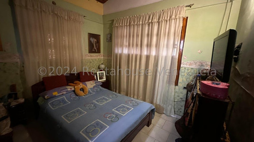 Gbf 25-2120 Venta De Hermosa Casa Con Terreno San Jacinto Comuníquese Ya.