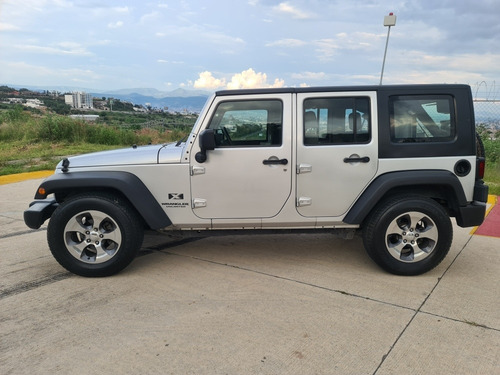 Imagen 3 de 12 de Jeep Wrangler 2008 X Unlimited 4x2 At