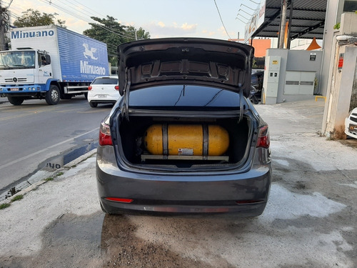Imagem 8 de 15 de Hyundai Hb20s 2014 1.6 Comfort Plus Flex Aut. 4p
