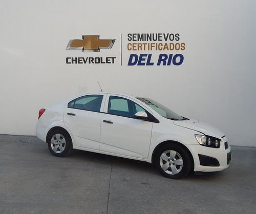 Imagen 8 de 15 de Chevrolet Sonic Ls 2016 Blanco