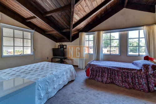Imagen 26 de 30 de Venta De Casa De 5 Dormitorios En Lausana