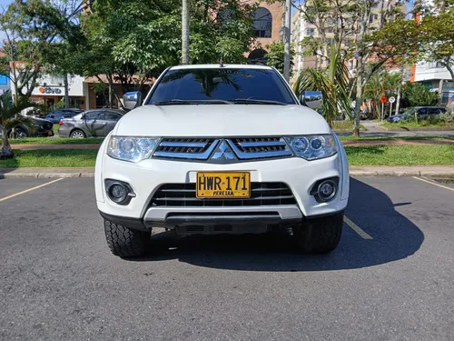 Mitsubishi Nativa 3.0l