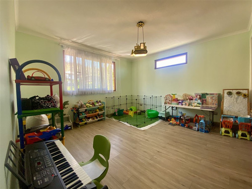 Oferta! Casa En El Carmen De Huechuraba 6d Más Serv.