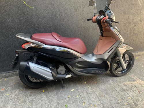 Imagem 6 de 9 de Piaggio Beverly 350 Touring