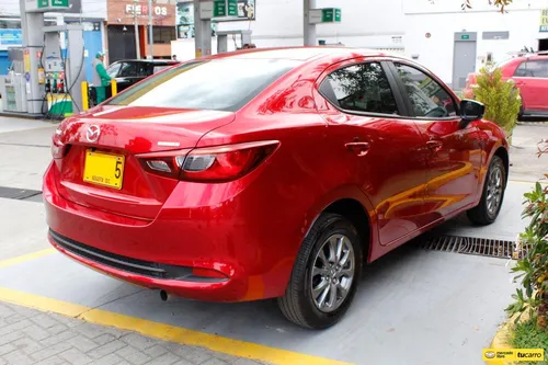 Mazda 2 Touring Sedan 2024