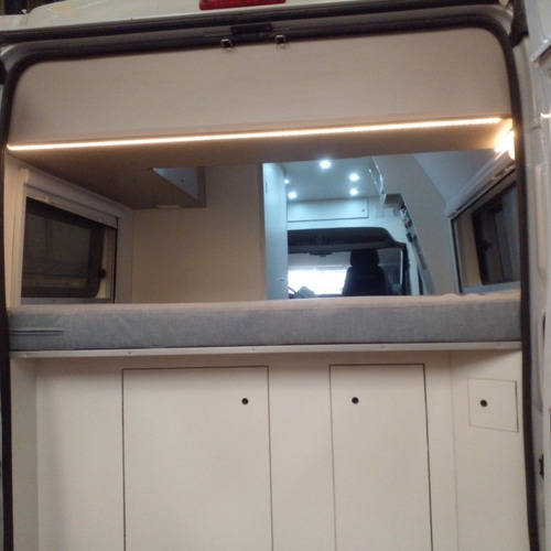 Motorhome Home Rolling Equipamiento Sobre Furgon.