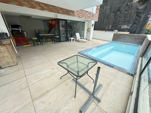 Penthouse En Venta Ubicado En Bella Vista, Santo Domingo