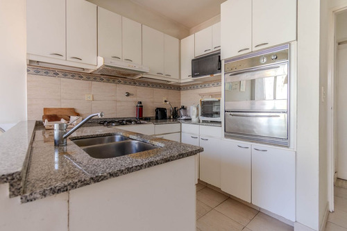 Venta Casa 5 Ambientes Cochera Pileta Parrilla Mas