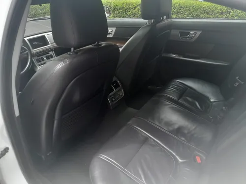 Jaguar XF 2.0 Luxury