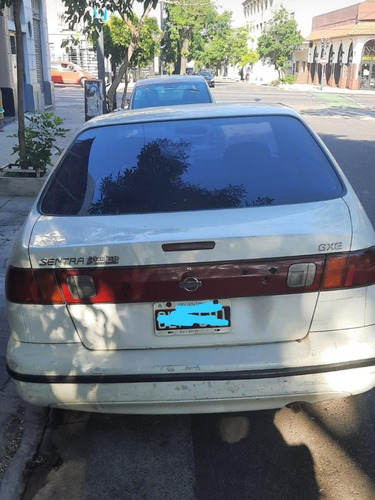 Nissan Sentra 2.0 Gxe 1997