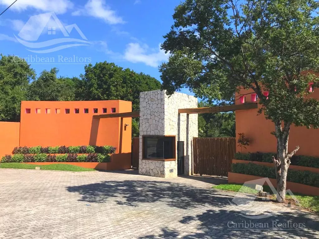 Terreno Residencial En Venta En Privada Con Seguridad En Akumal Riviera Maya Alrz8834