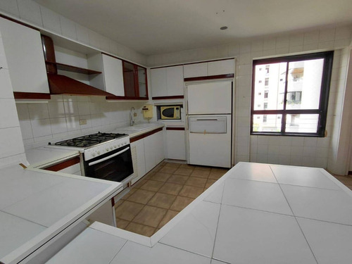 Apartamento En Venta En Valles De Camoruco - Wc