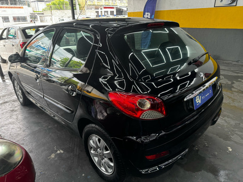 Peugeot 207 1.4 Xr Flex 5p