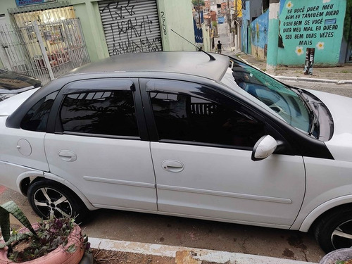 Imagem 9 de 14 de Chevrolet Corsa Sedan 1.8 2004