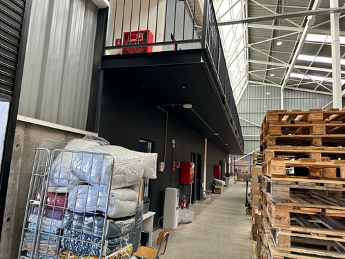(bod) En Arriendo En El Mejor Sector De Santa Marta, Maipú.