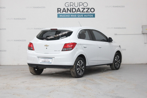 Imagen 3 de 11 de Chevrolet Onix 1.4 Ltz 2015 La Plta 193