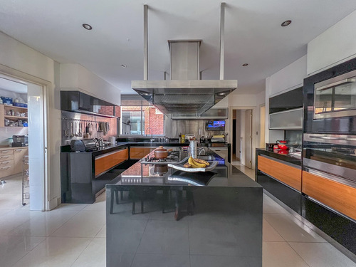 Casa En Venta En Martínez, San Isidro, G.b.a. Zona Norte