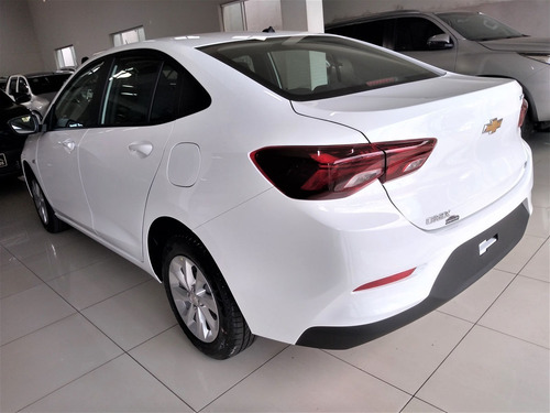 Imagem 4 de 8 de Chevrolet Novo Onix Sedan Plus 1.0 12v Tb Manual 6m