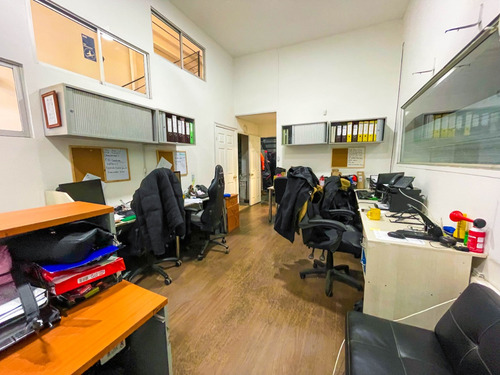 Edificio Con Bodegas Y Oficinas Habilitadas + Terraza