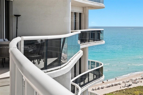 Departamento En Venta En Bal Harbour, Miami, Florida