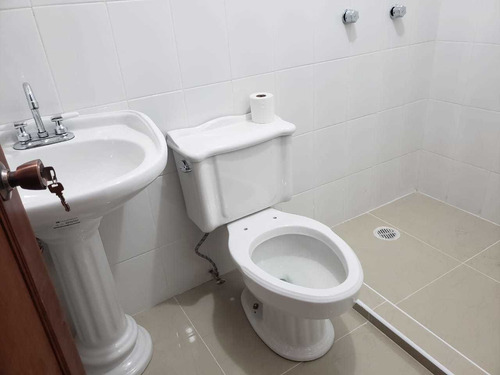 Imagen 10 de 14 de -frente Fracc. Santa Elena, Panotla, Vendo Casa Nueva, $975,000.00