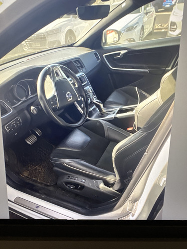 Volvo S60 T5 R-desing