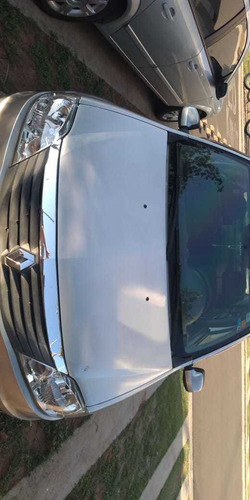Renault Logan 2011 1.6 Expression Hi-torque 4p