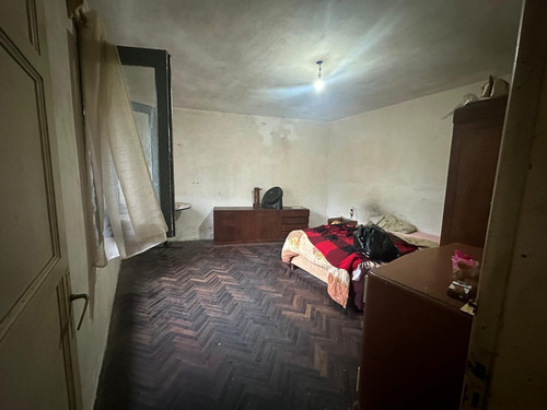 Venta Casa En Malvin - 3 Dormitorios, Garaje. A Reciclar
