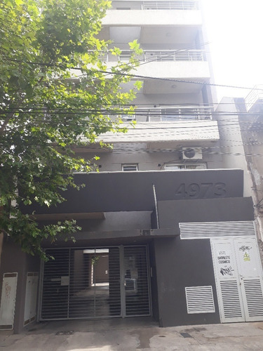 Imagen 10 de 12 de Hermoso Departamento De 2 Ambientes En Centro De Caseros!!! Con Cochera Cubierta!! Escucha Oferta!!